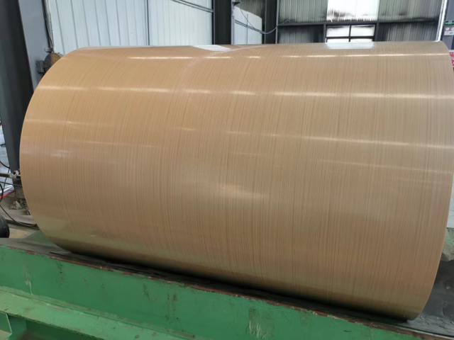 Liga 3003 H24 Projetado de madeira revestimento de alumínio bobina 24ga x 48 polegadas Folha de alumínio pré -pintada para fachadas de construção