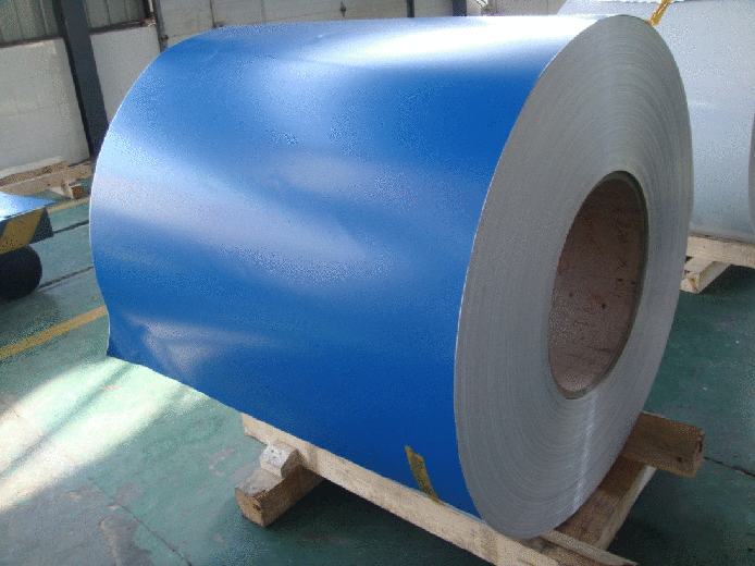 Bobina de aluminio con revestimiento mate de poli&eacute;ster (PE)