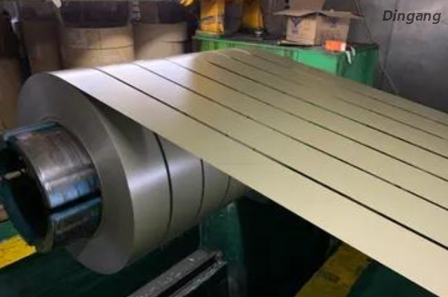 Żaluzja Specjalna cienka listwa aluminiowa 