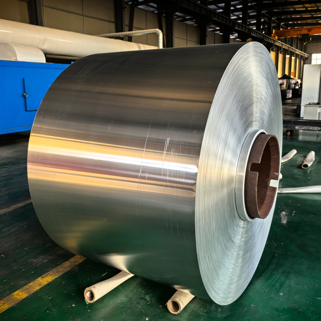 Legering 8011 H14 f&oslash;devaregodkendt rullebelagt aluminiumsspole og plade til metalflaskeh&aelig;tter